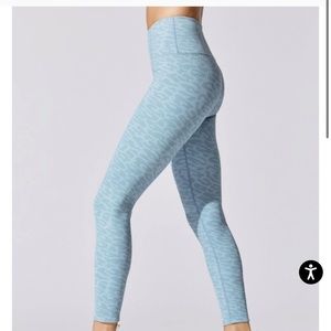 NWOT CARBON38 PRINTED RIBBED 7/8 LEGGING BLUE S